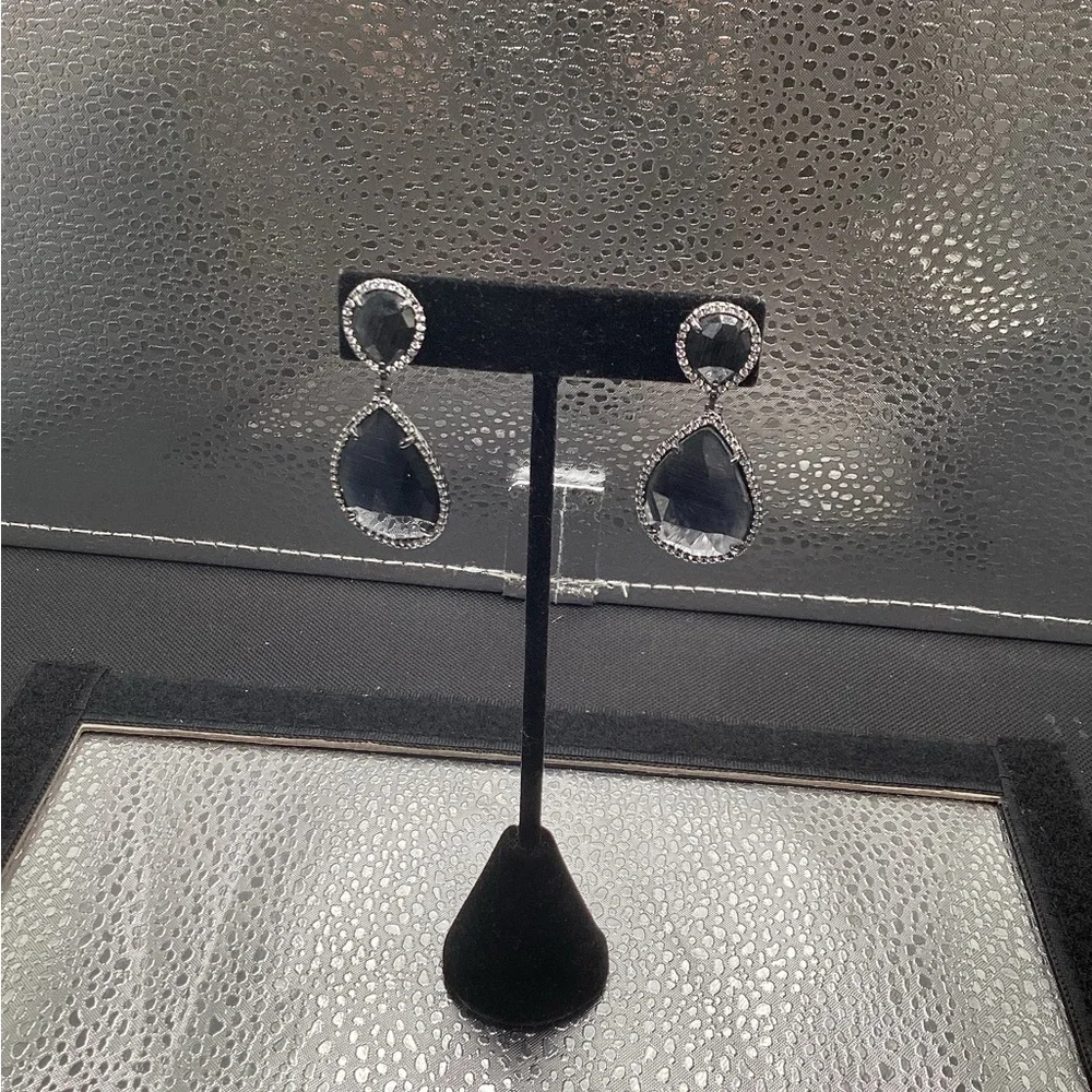 N/A these elegant